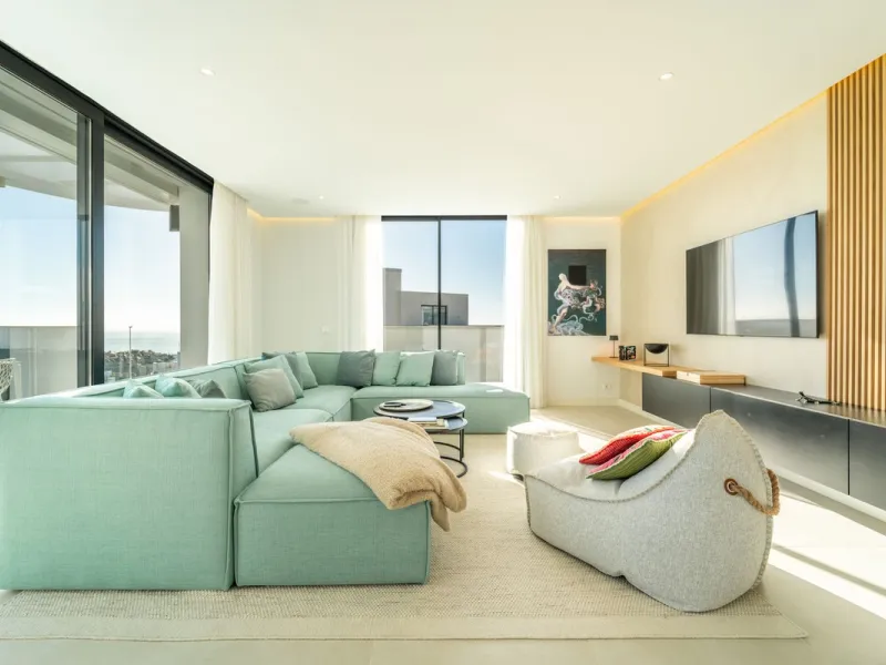 Apartment - Penthouse в продаже в Fuengirola, Málaga. В доме 3 спален и 2 ванных комнат. Площадь дома 156 м²