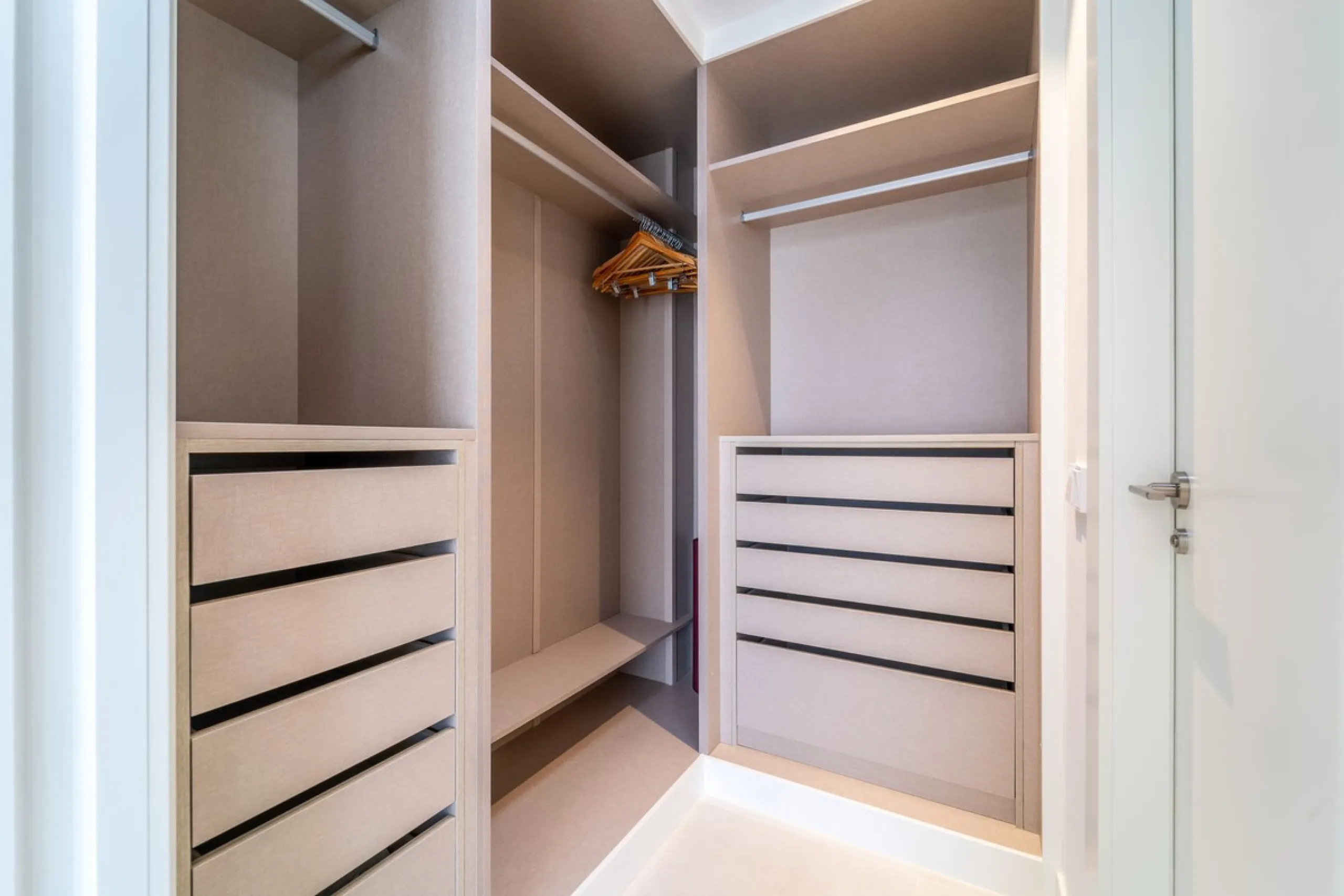Apartment - Penthouse в продаже в Fuengirola, Málaga. В доме 3 спален и 2 ванных комнат. Площадь дома 156 м²