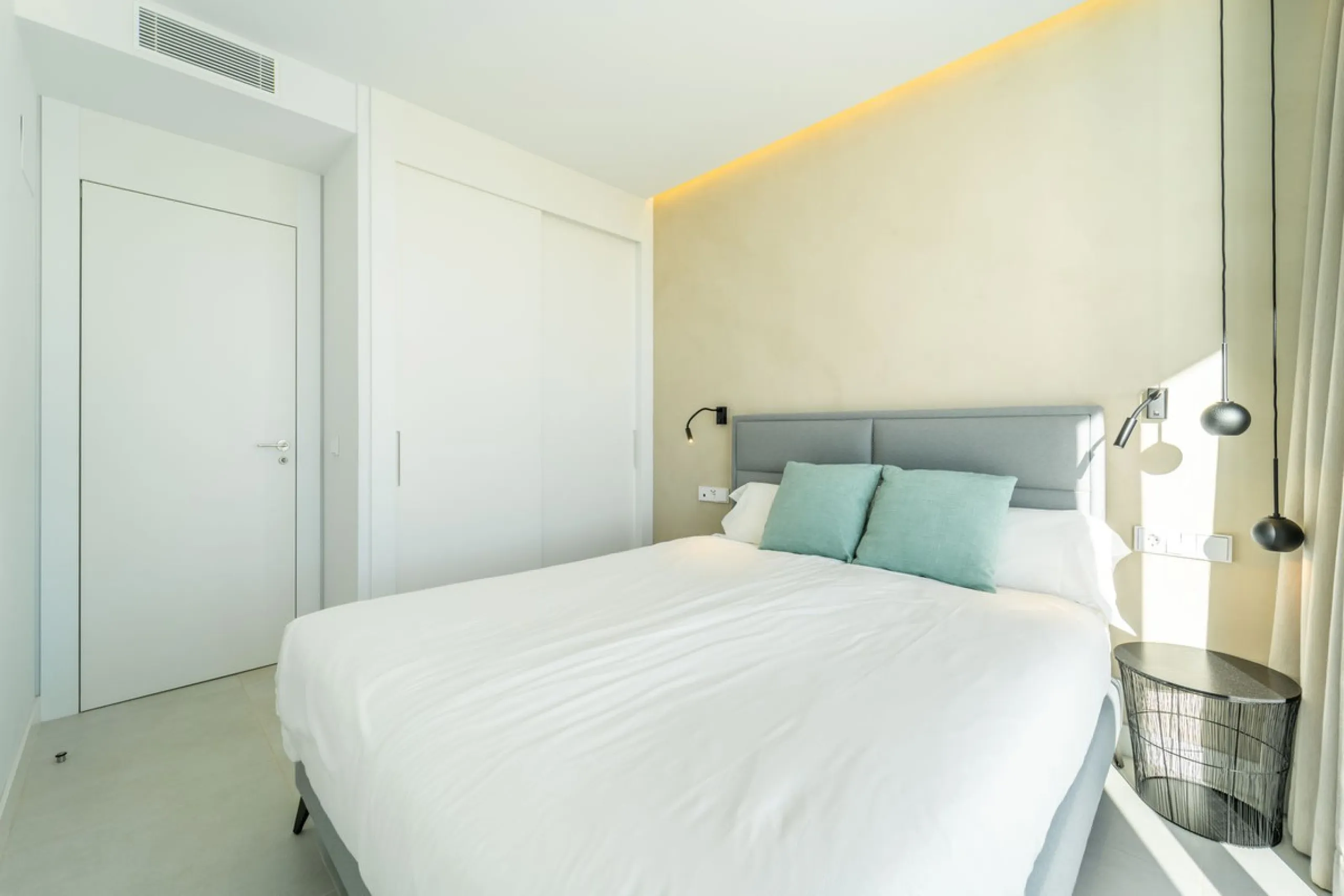 Apartment - Penthouse в продаже в Fuengirola, Málaga. В доме 3 спален и 2 ванных комнат. Площадь дома 156 м²