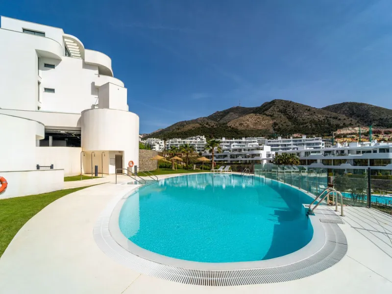 Apartment - Penthouse в продаже в Fuengirola, Málaga. В доме 3 спален и 2 ванных комнат. Площадь дома 156 м²