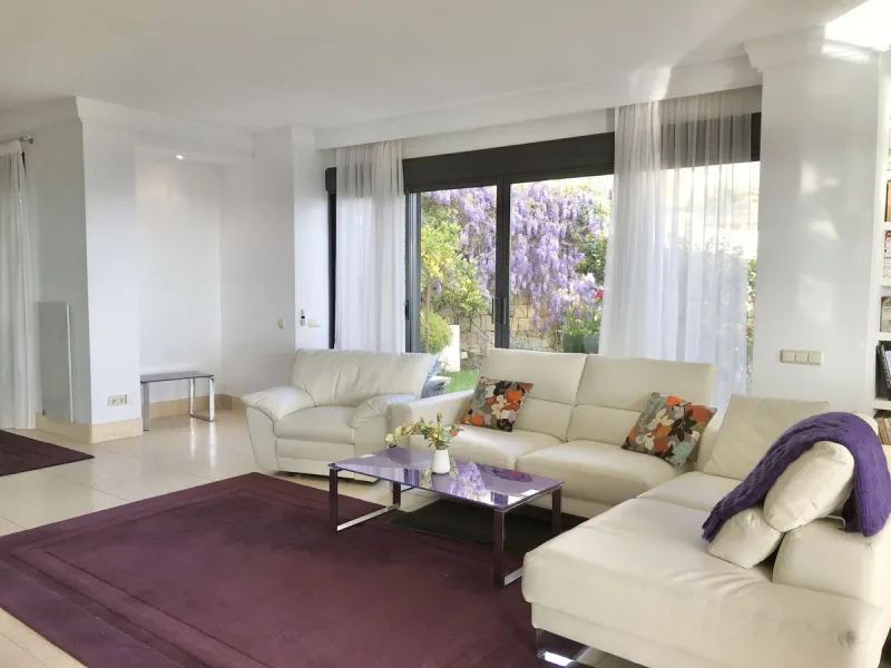 Nested in a natural and peaceful environment, surrounded by oak and pine trees, in an prestigious contemporary complex with 24 concierge and security service, this large 2 bedroom corner apartment offers some of the best views of the Mediterranean in Marb