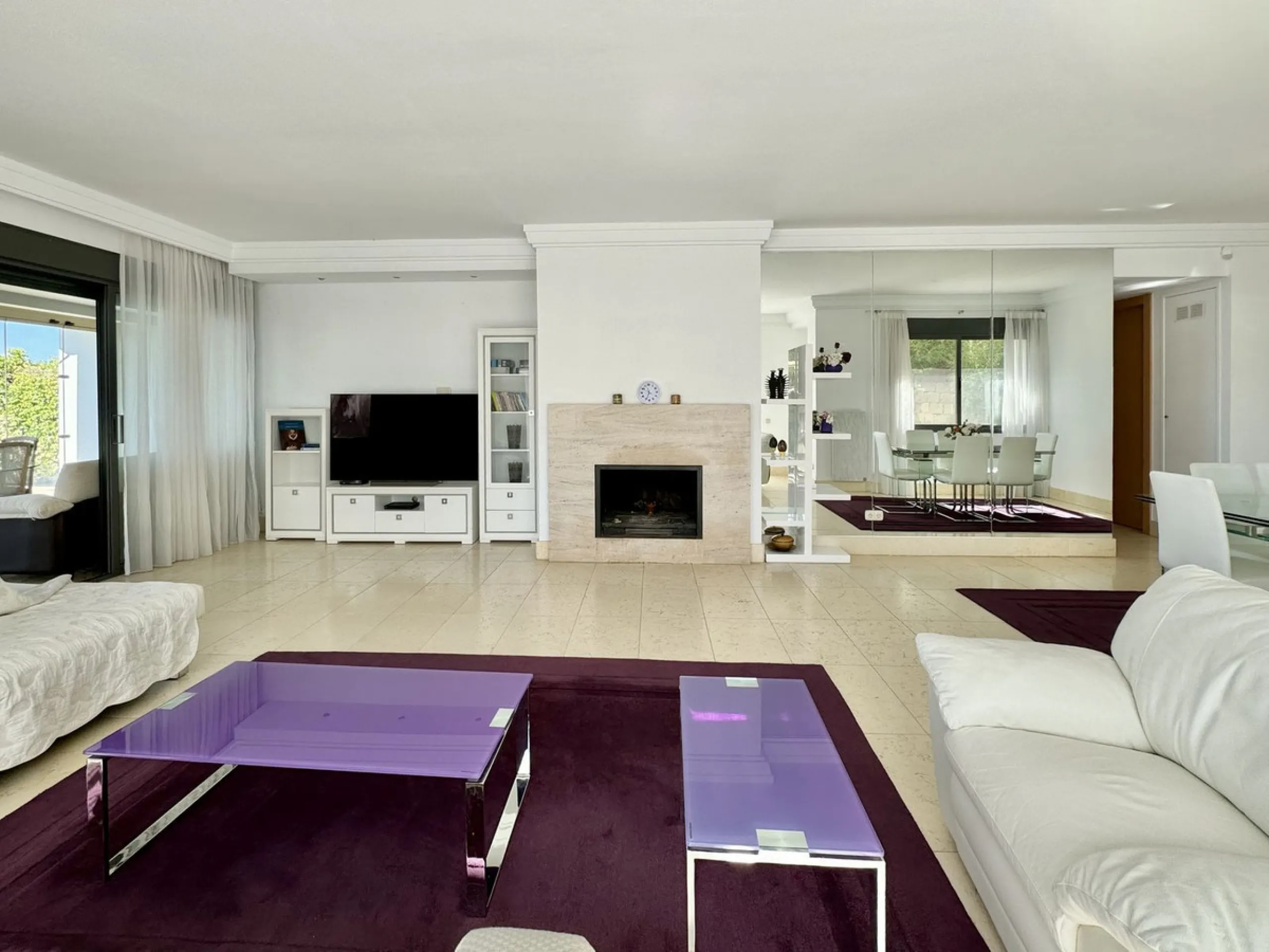 Nested in a natural and peaceful environment, surrounded by oak and pine trees, in an prestigious contemporary complex with 24 concierge and security service, this large 2 bedroom corner apartment offers some of the best views of the Mediterranean in Marb