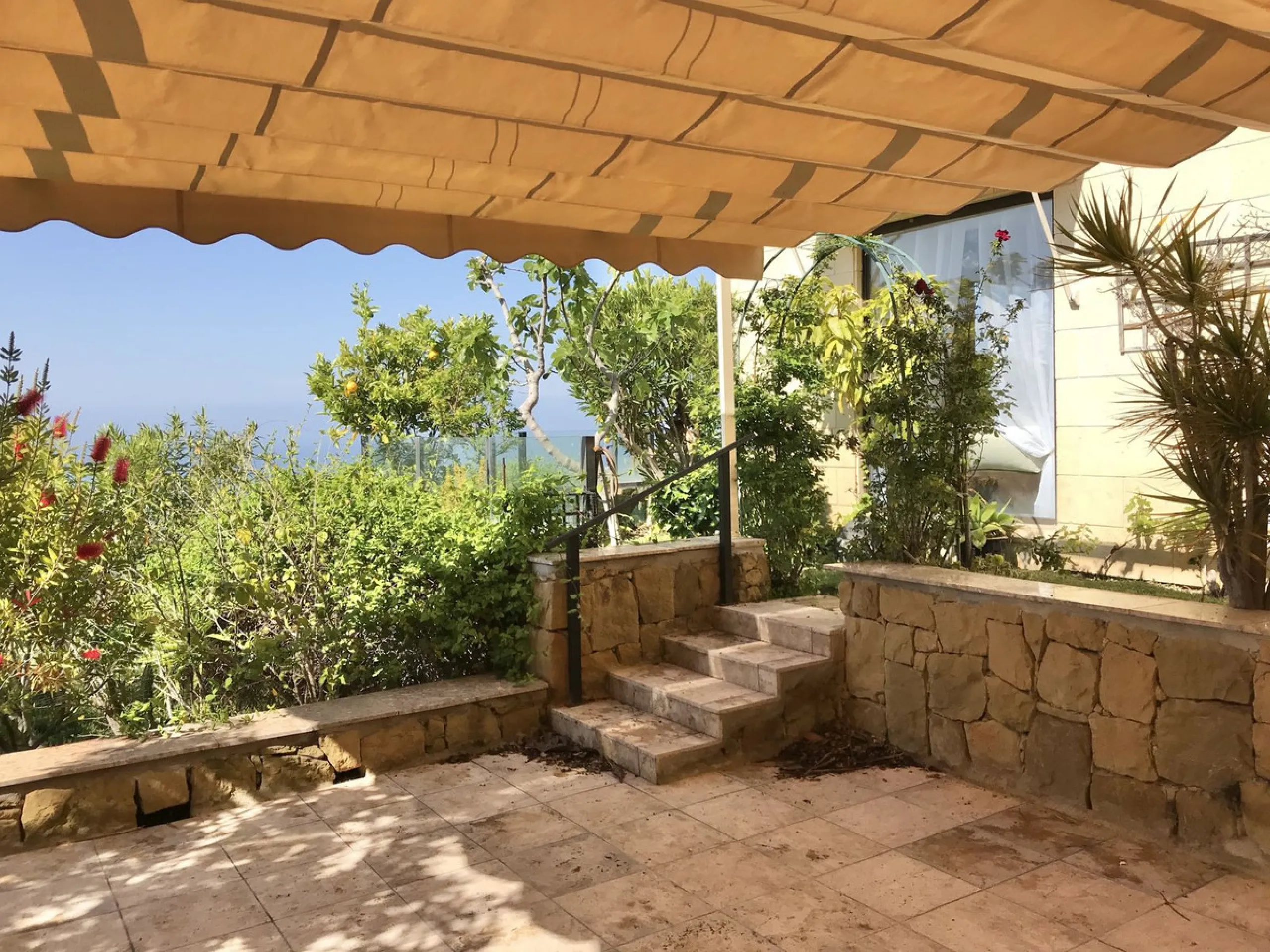 Nested in a natural and peaceful environment, surrounded by oak and pine trees, in an prestigious contemporary complex with 24 concierge and security service, this large 2 bedroom corner apartment offers some of the best views of the Mediterranean in Marb