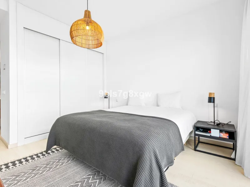 Apartment - Middle Floor Apartment в продаже в Casares, Málaga. В доме 2 спален и 2 ванных комнат. Площадь дома 121 м²