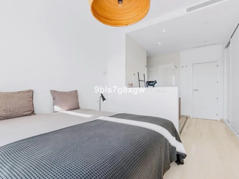 Apartment - Middle Floor Apartment в продаже в Casares, Málaga. В доме 2 спален и 2 ванных комнат. Площадь дома 121 м²