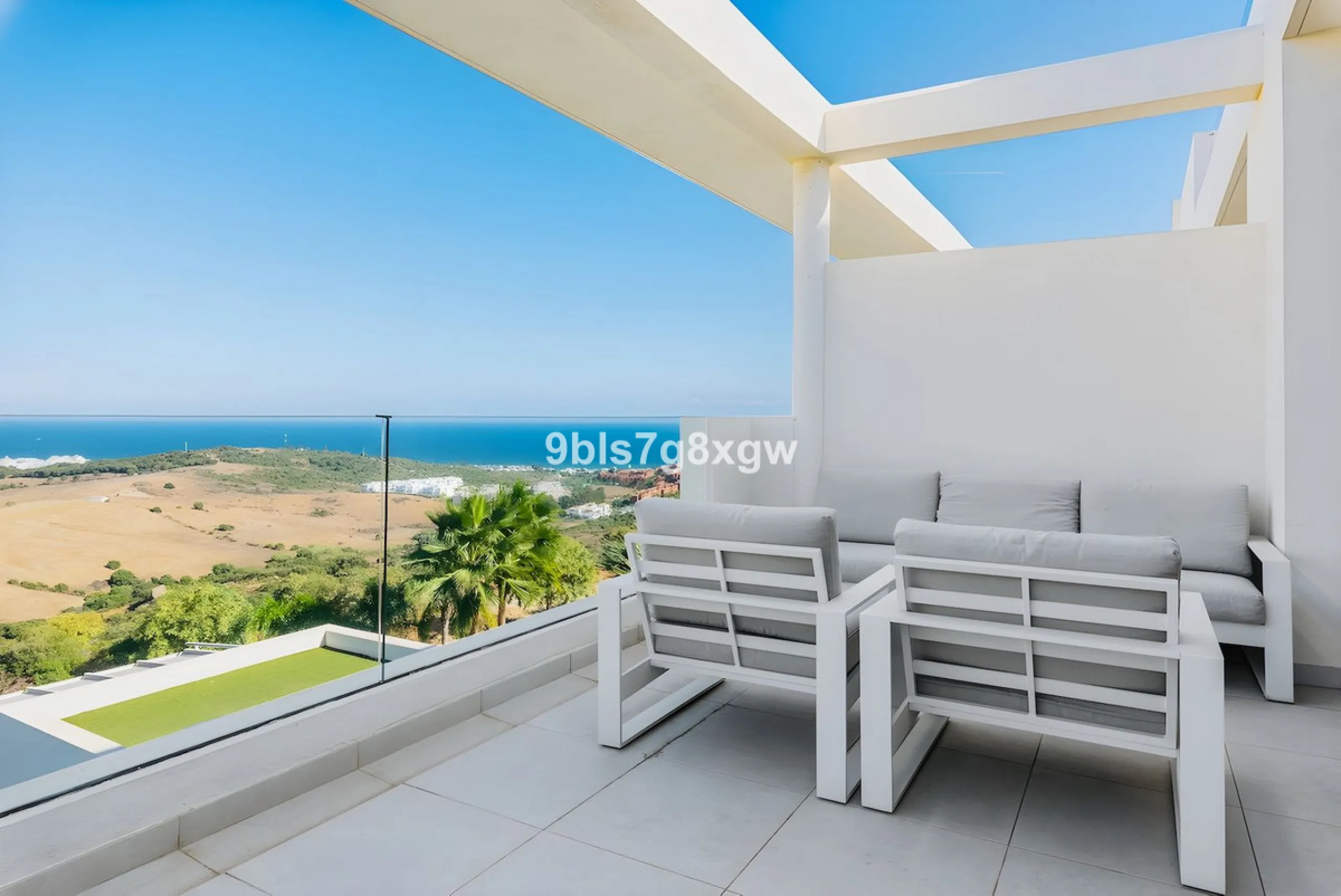 Apartment - Middle Floor Apartment в продаже в Casares, Málaga. В доме 2 спален и 2 ванных комнат. Площадь дома 121 м²