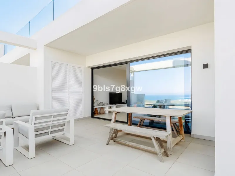 Apartment - Middle Floor Apartment в продаже в Casares, Málaga. В доме 2 спален и 2 ванных комнат. Площадь дома 121 м²