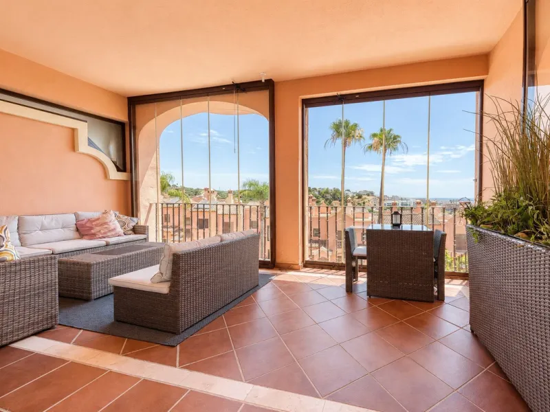 Elegant Three-Bedroom Townhouse in a Prestigious Gated Community | Estepona