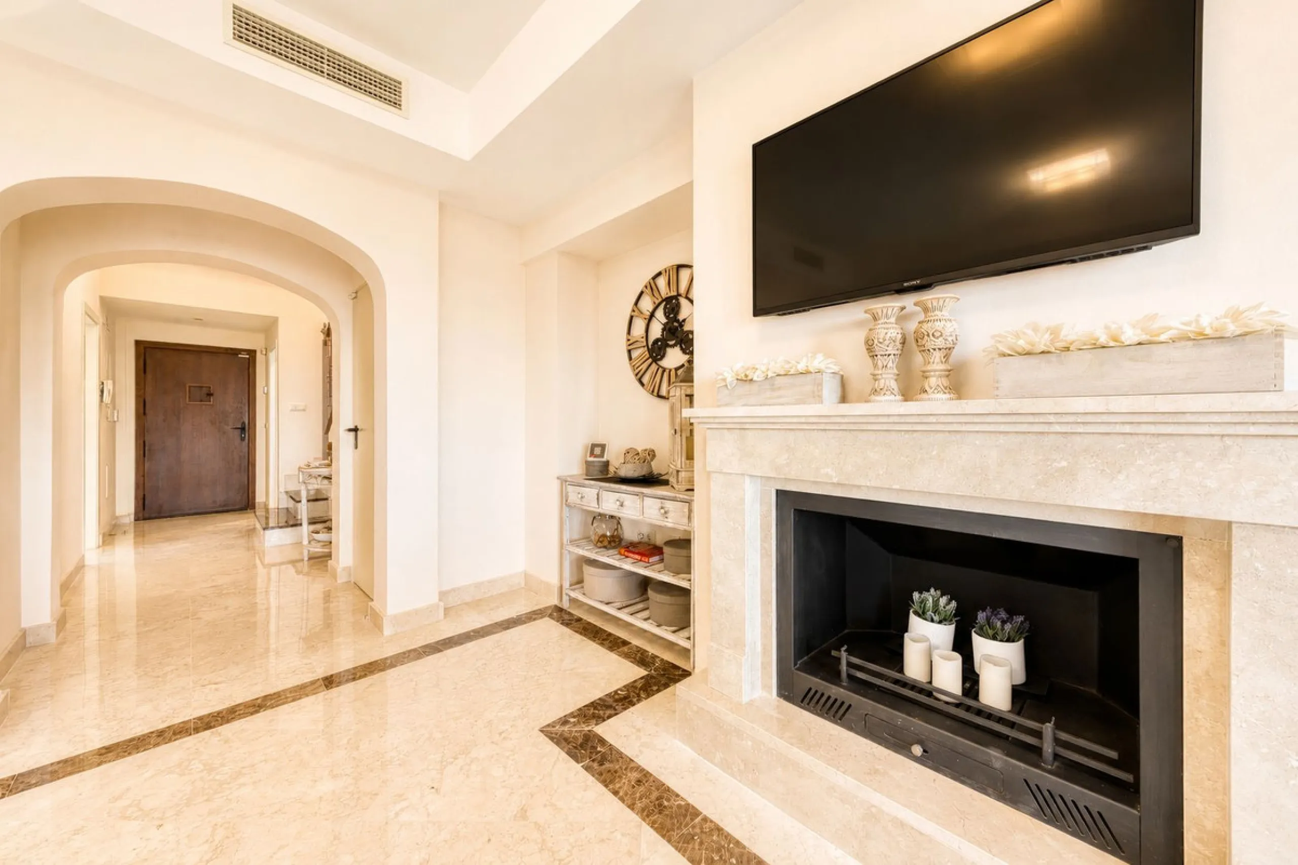 Elegant Three-Bedroom Townhouse in a Prestigious Gated Community | Estepona