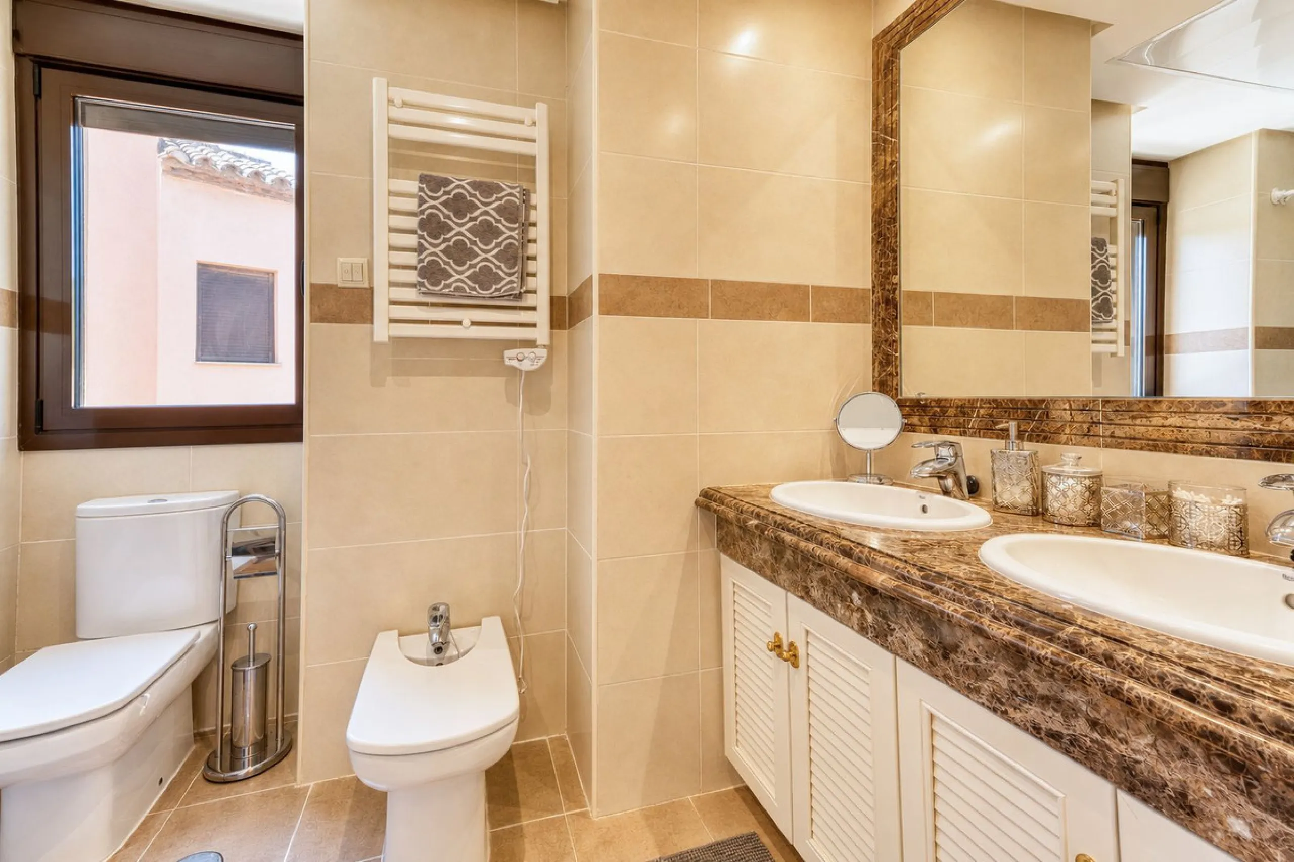 Elegant Three-Bedroom Townhouse in a Prestigious Gated Community | Estepona