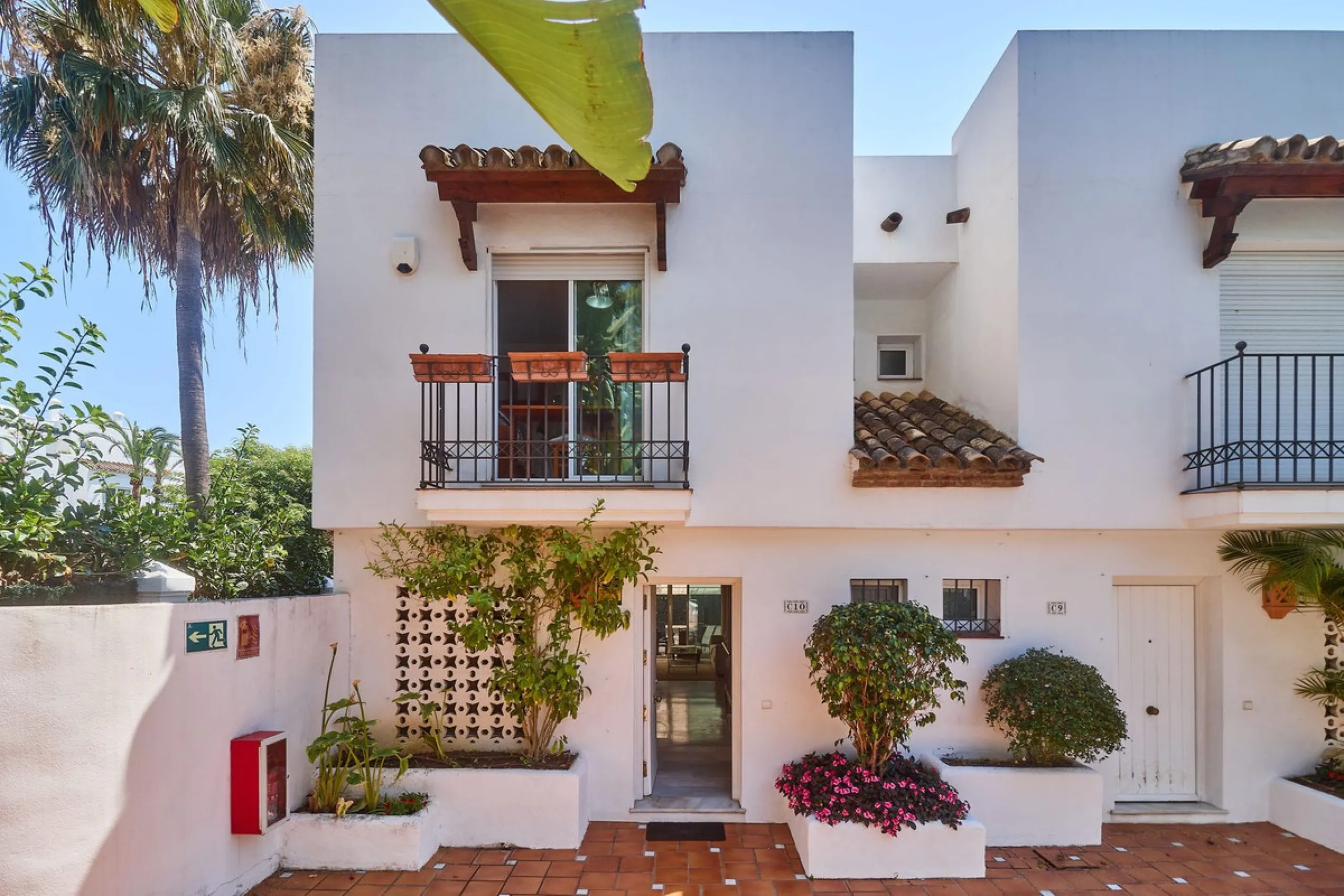 MARBELLA, BEACH SIDE