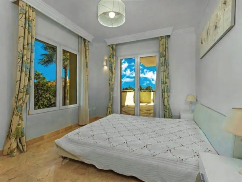 Luxury 2-Bedroom Apartment with Large Sea-View Terrace – Casares Costa