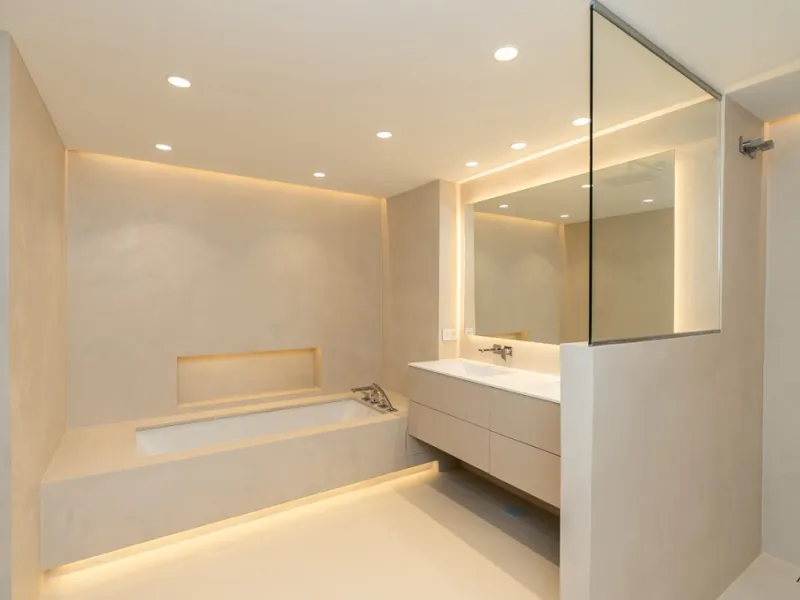 Apartment - Middle Floor Apartment в продаже в Marbella, Málaga. В доме 2 спален и 2 ванных комнат. Площадь дома 135 м²