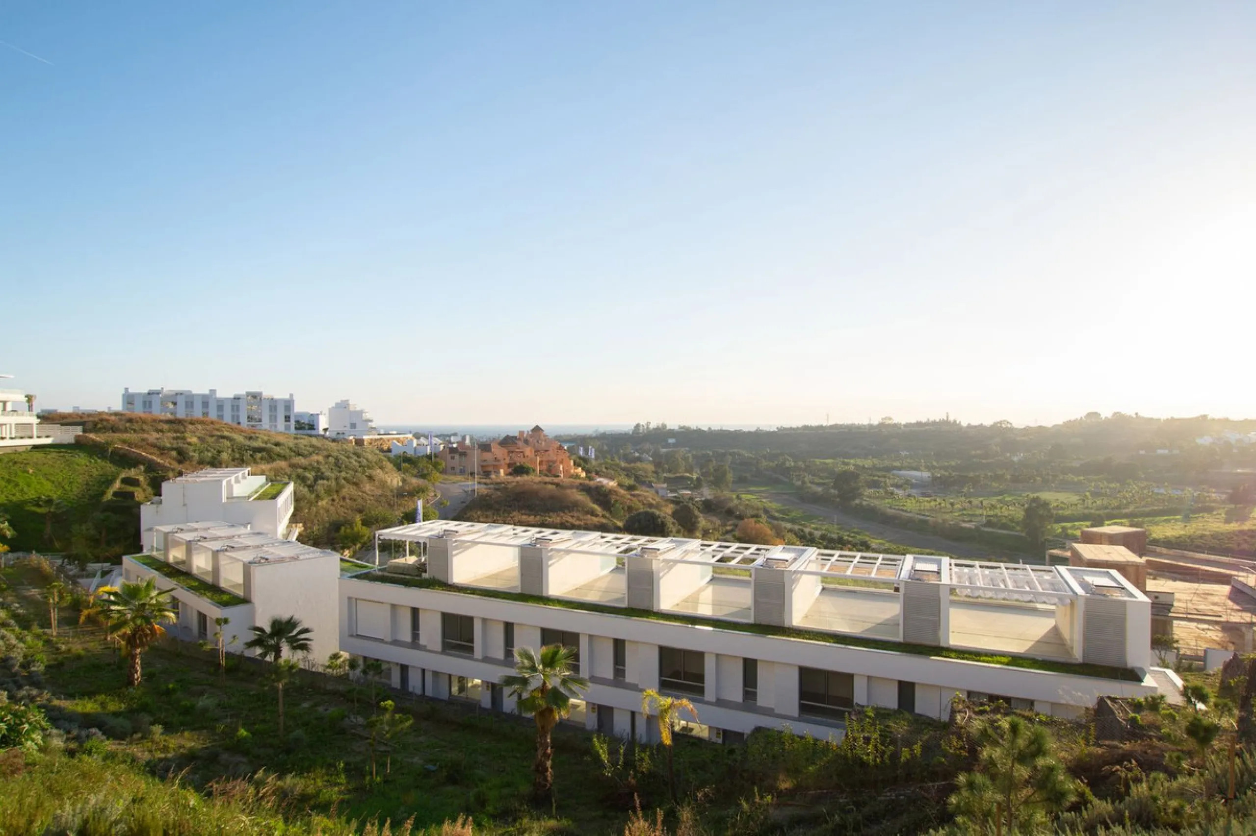 The fashionable townhouses of Oceana Collection are split over three levels and offer an open plan design full of natural light. The living area is spacious with a fully fitted kitchen and elegant lounge and dining area all benefiting from a bright sunlit