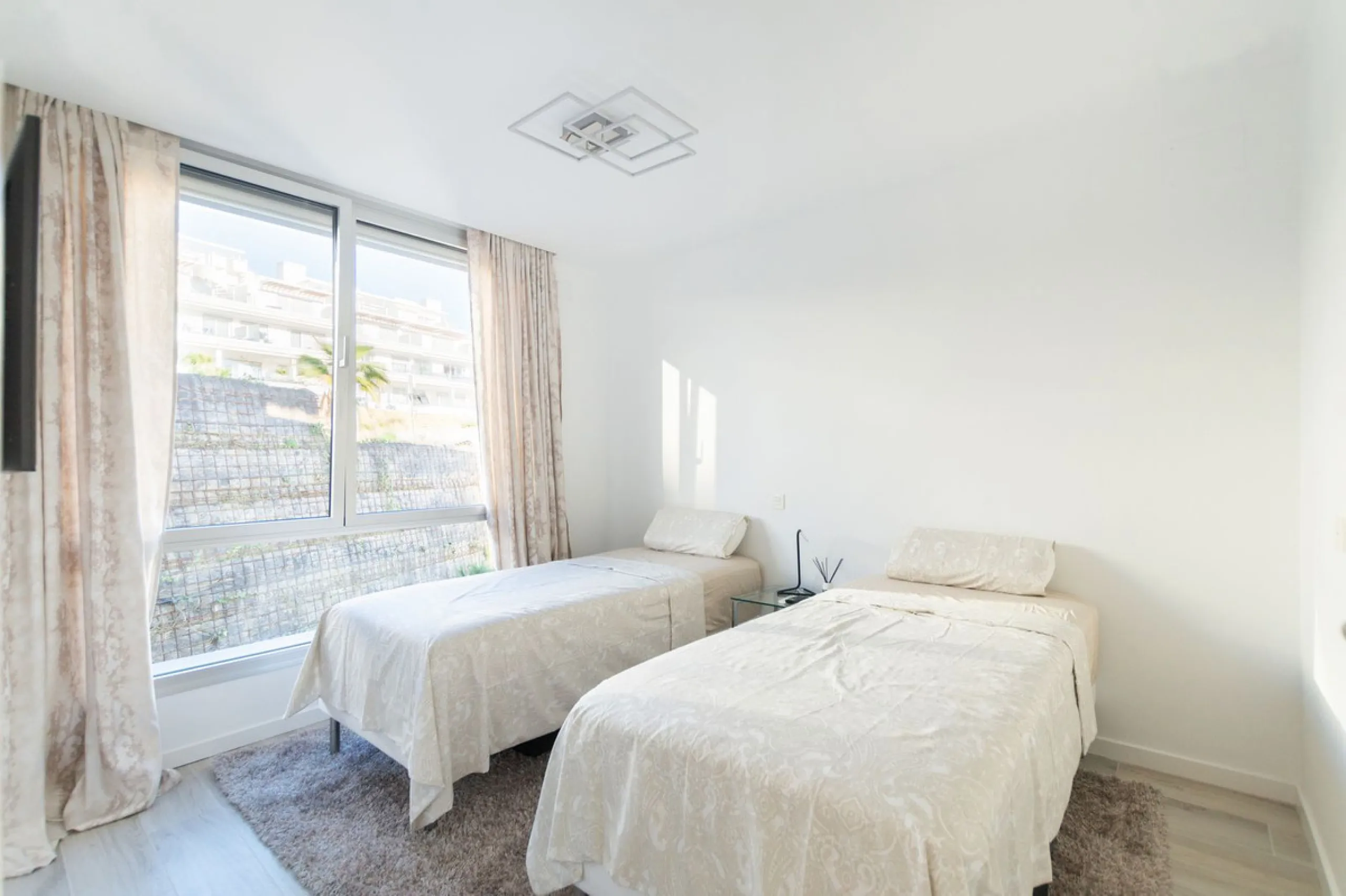 The fashionable townhouses of Oceana Collection are split over three levels and offer an open plan design full of natural light. The living area is spacious with a fully fitted kitchen and elegant lounge and dining area all benefiting from a bright sunlit
