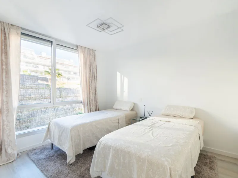 The fashionable townhouses of Oceana Collection are split over three levels and offer an open plan design full of natural light. The living area is spacious with a fully fitted kitchen and elegant lounge and dining area all benefiting from a bright sunlit