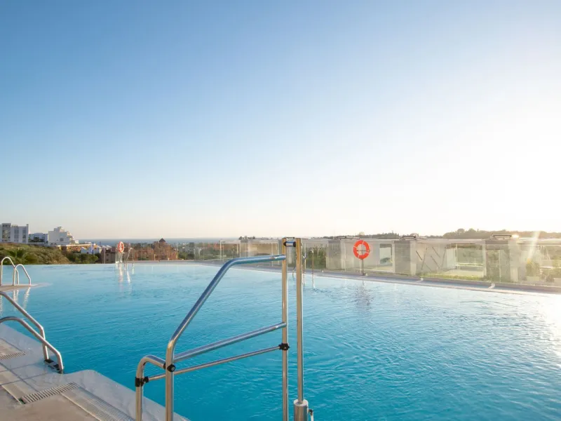 The fashionable townhouses of Oceana Collection are split over three levels and offer an open plan design full of natural light. The living area is spacious with a fully fitted kitchen and elegant lounge and dining area all benefiting from a bright sunlit