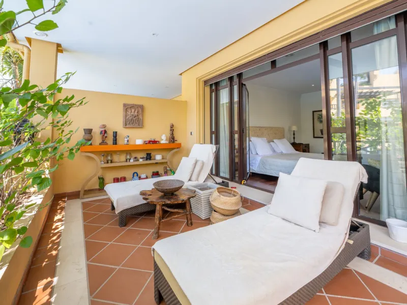 Apartment - Ground Floor Apartment в продаже в Marbella, Málaga. В доме 2 спален и 2 ванных комнат. Площадь дома 204 м²