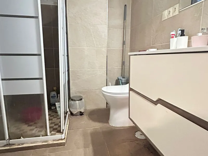Apartment - Middle Floor Apartment в продаже в Estepona, Málaga. В доме 3 спален и 1 ванных комнат. Площадь дома 110 м²