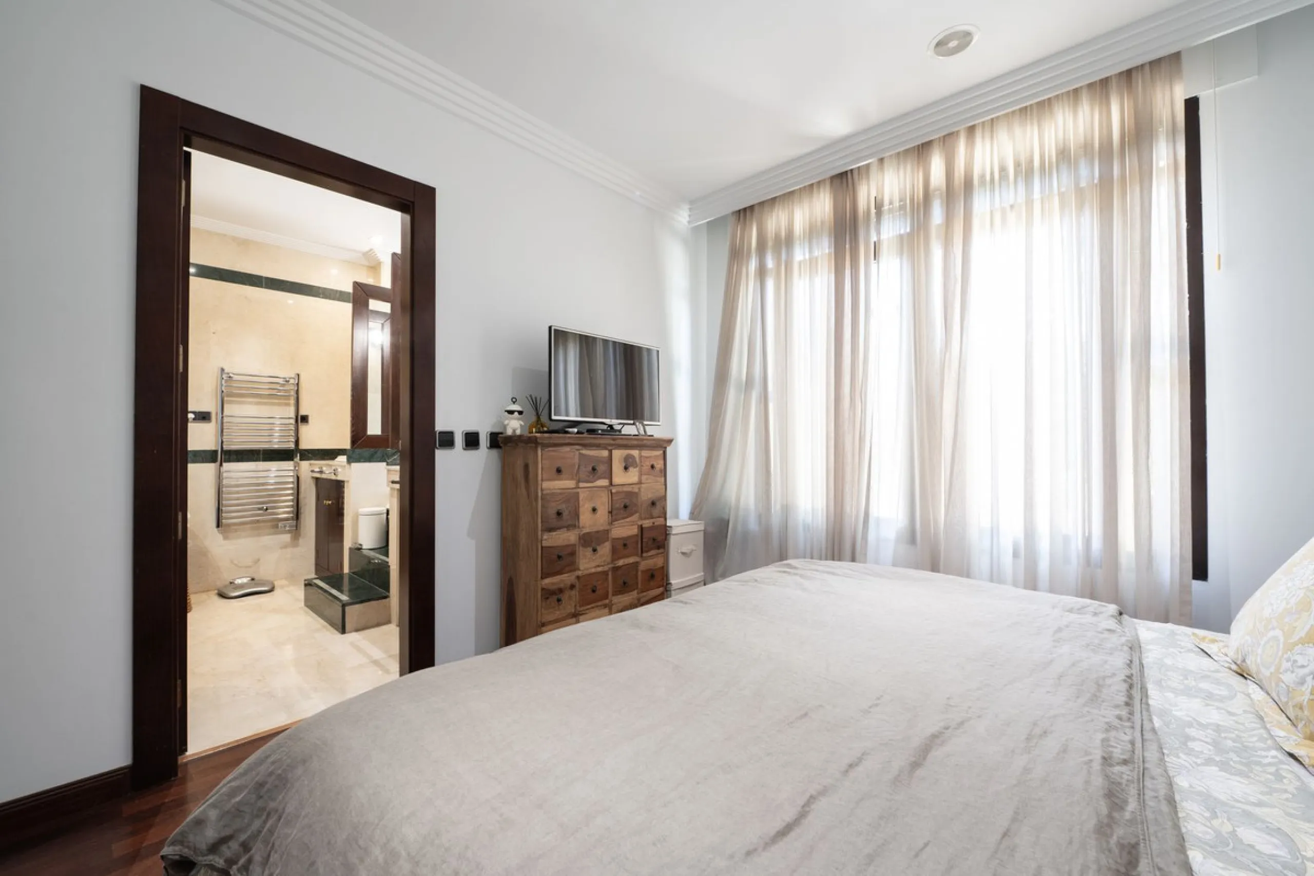 Apartment - Ground Floor Apartment в продаже в Marbella, Málaga. В доме 2 спален и 2 ванных комнат. Площадь дома 204 м²