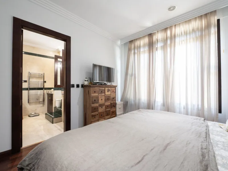 Apartment - Ground Floor Apartment в продаже в Marbella, Málaga. В доме 2 спален и 2 ванных комнат. Площадь дома 204 м²