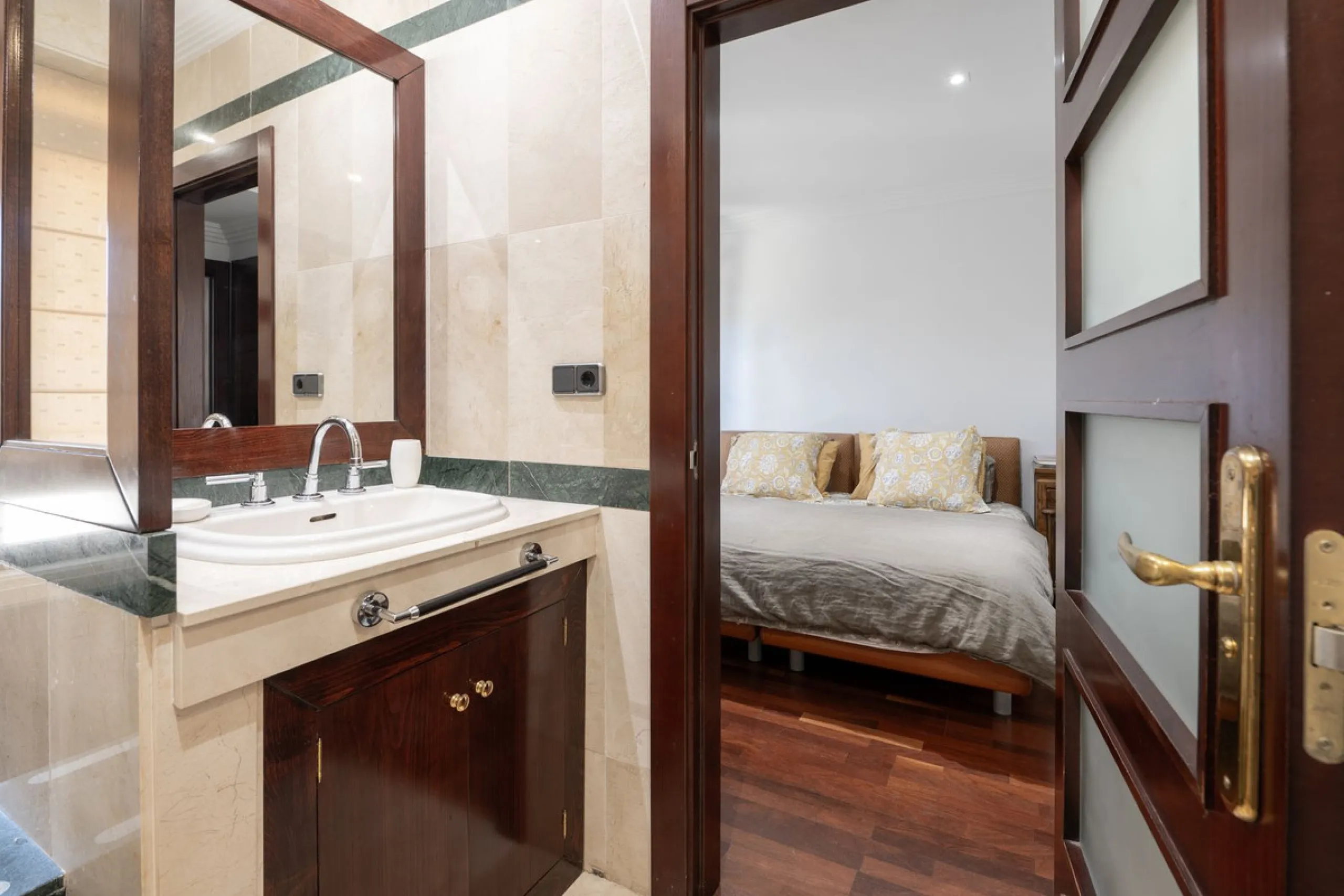 Apartment - Ground Floor Apartment в продаже в Marbella, Málaga. В доме 2 спален и 2 ванных комнат. Площадь дома 204 м²