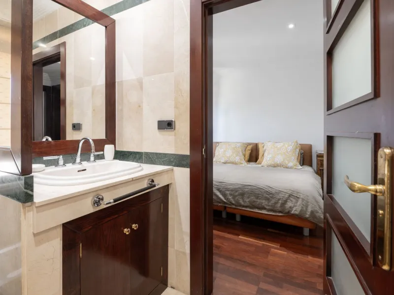 Apartment - Ground Floor Apartment в продаже в Marbella, Málaga. В доме 2 спален и 2 ванных комнат. Площадь дома 204 м²