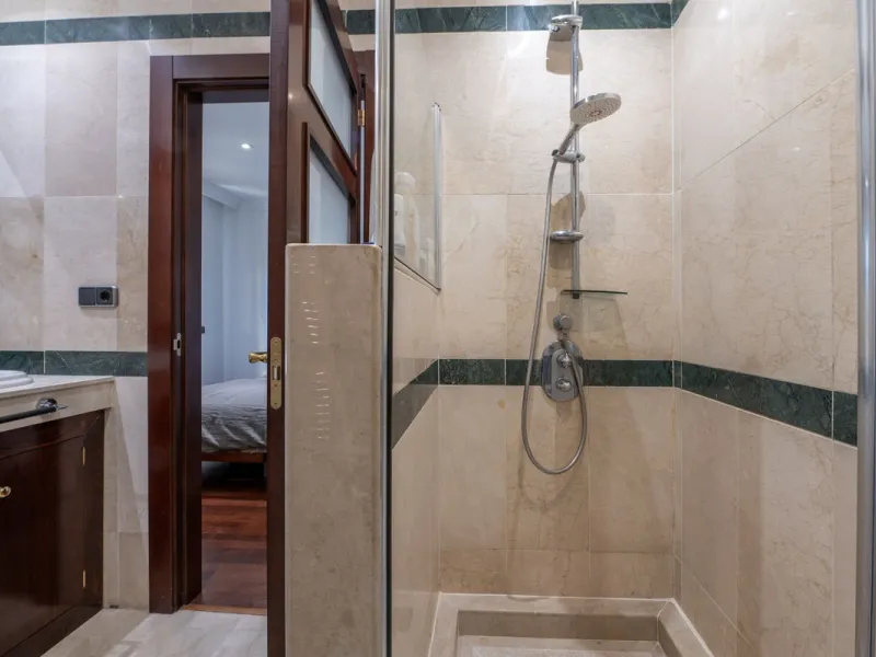 Apartment - Ground Floor Apartment в продаже в Marbella, Málaga. В доме 2 спален и 2 ванных комнат. Площадь дома 204 м²