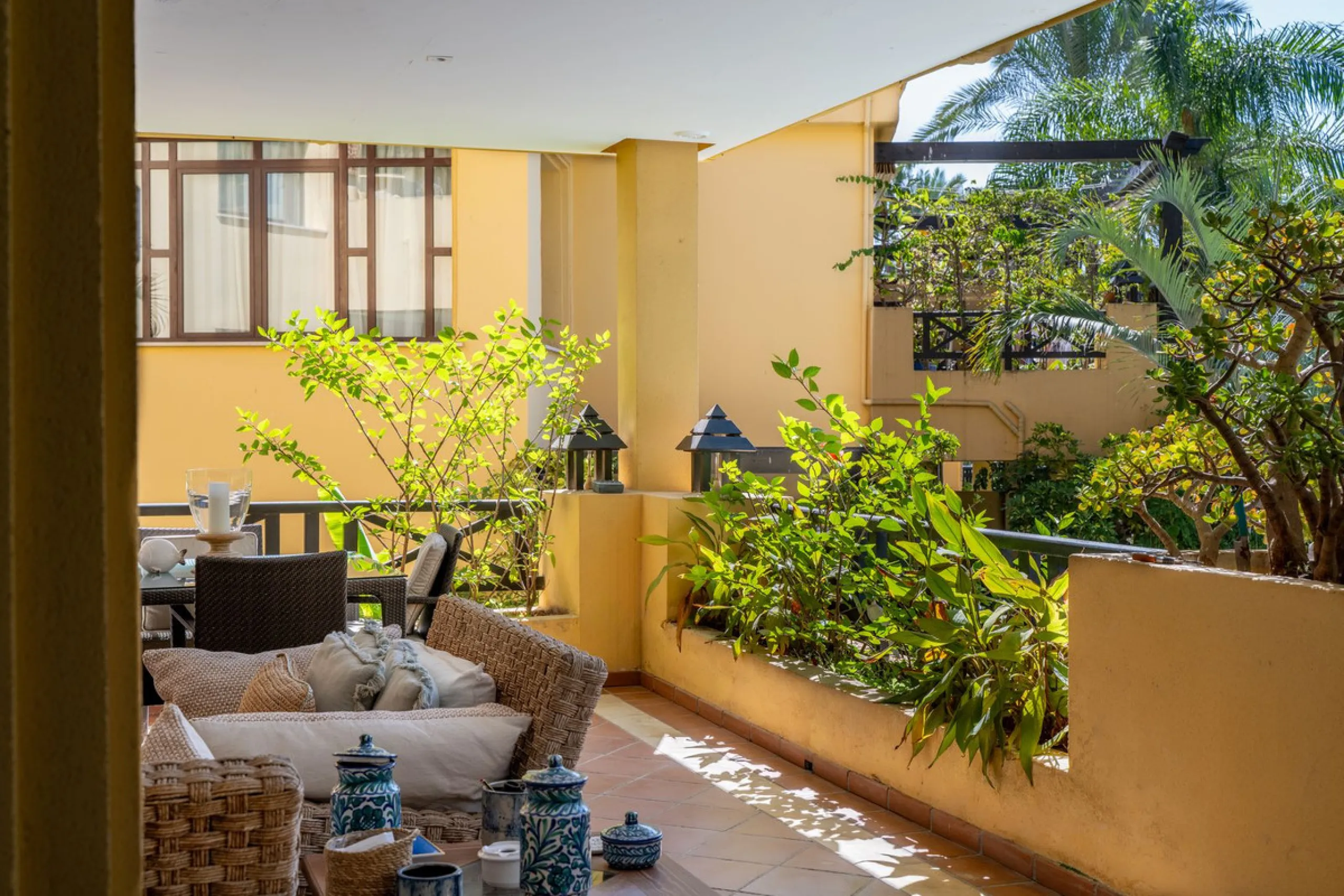 Apartment - Ground Floor Apartment в продаже в Marbella, Málaga. В доме 2 спален и 2 ванных комнат. Площадь дома 204 м²