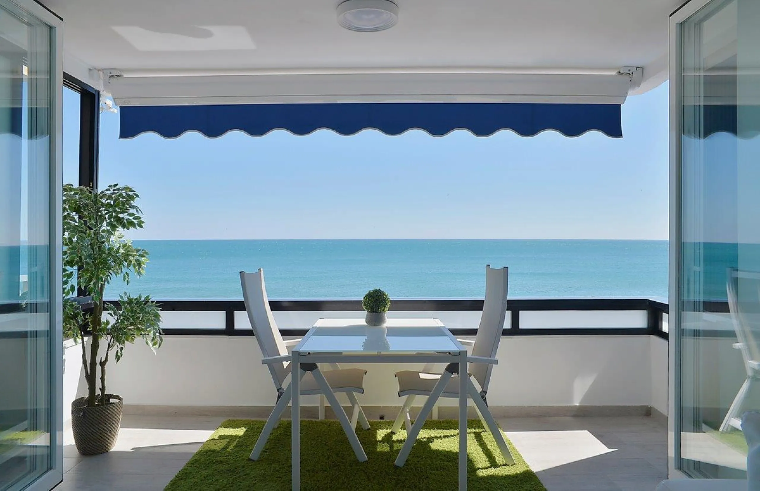 Apartment - Middle Floor Apartment в продаже в Fuengirola, Málaga. В доме 4 спален и 3 ванных комнат. Площадь дома 181 м²
