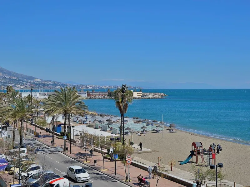 Apartment - Middle Floor Apartment в продаже в Fuengirola, Málaga. В доме 4 спален и 3 ванных комнат. Площадь дома 181 м²