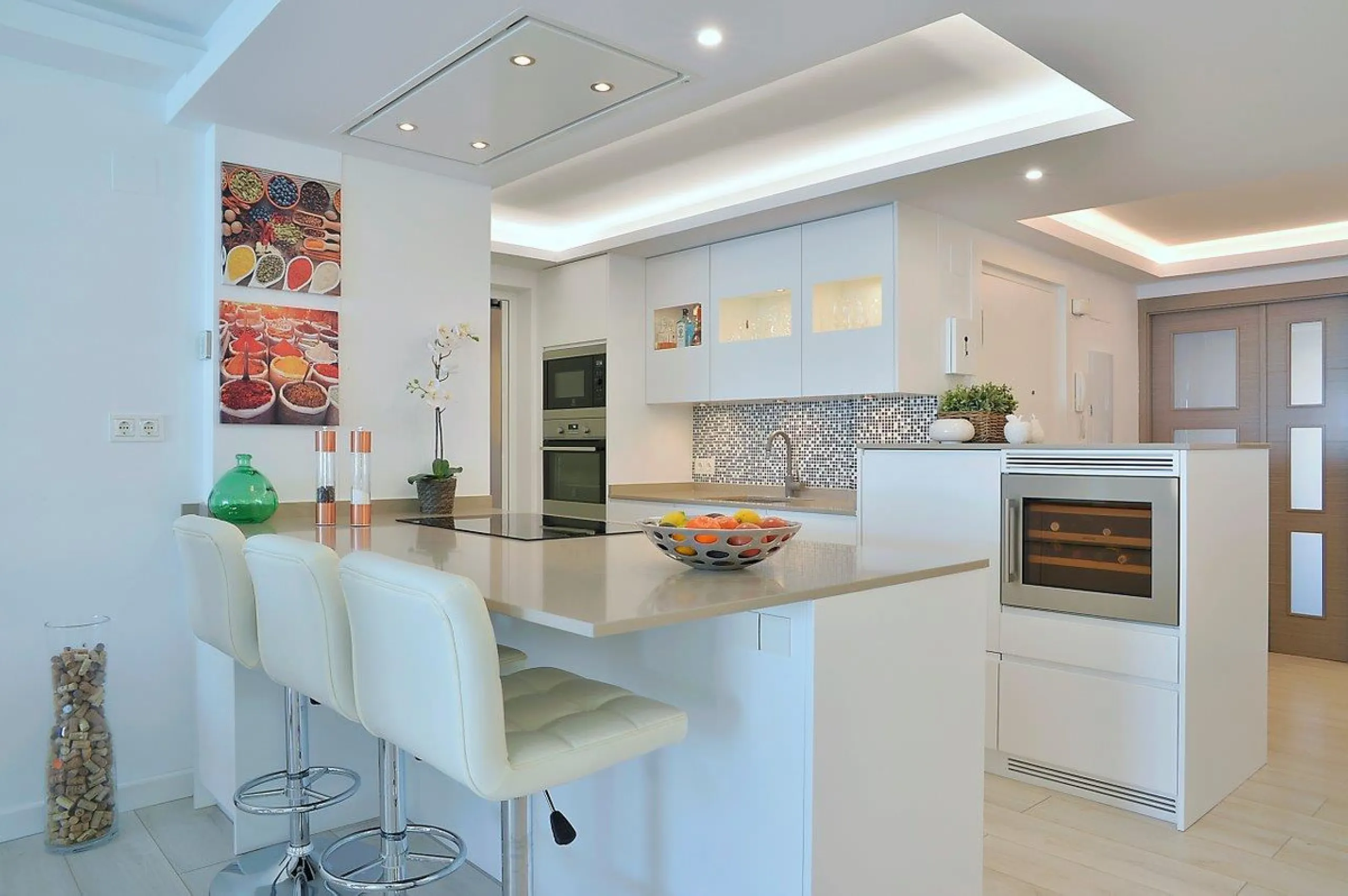 Apartment - Middle Floor Apartment в продаже в Fuengirola, Málaga. В доме 4 спален и 3 ванных комнат. Площадь дома 181 м²