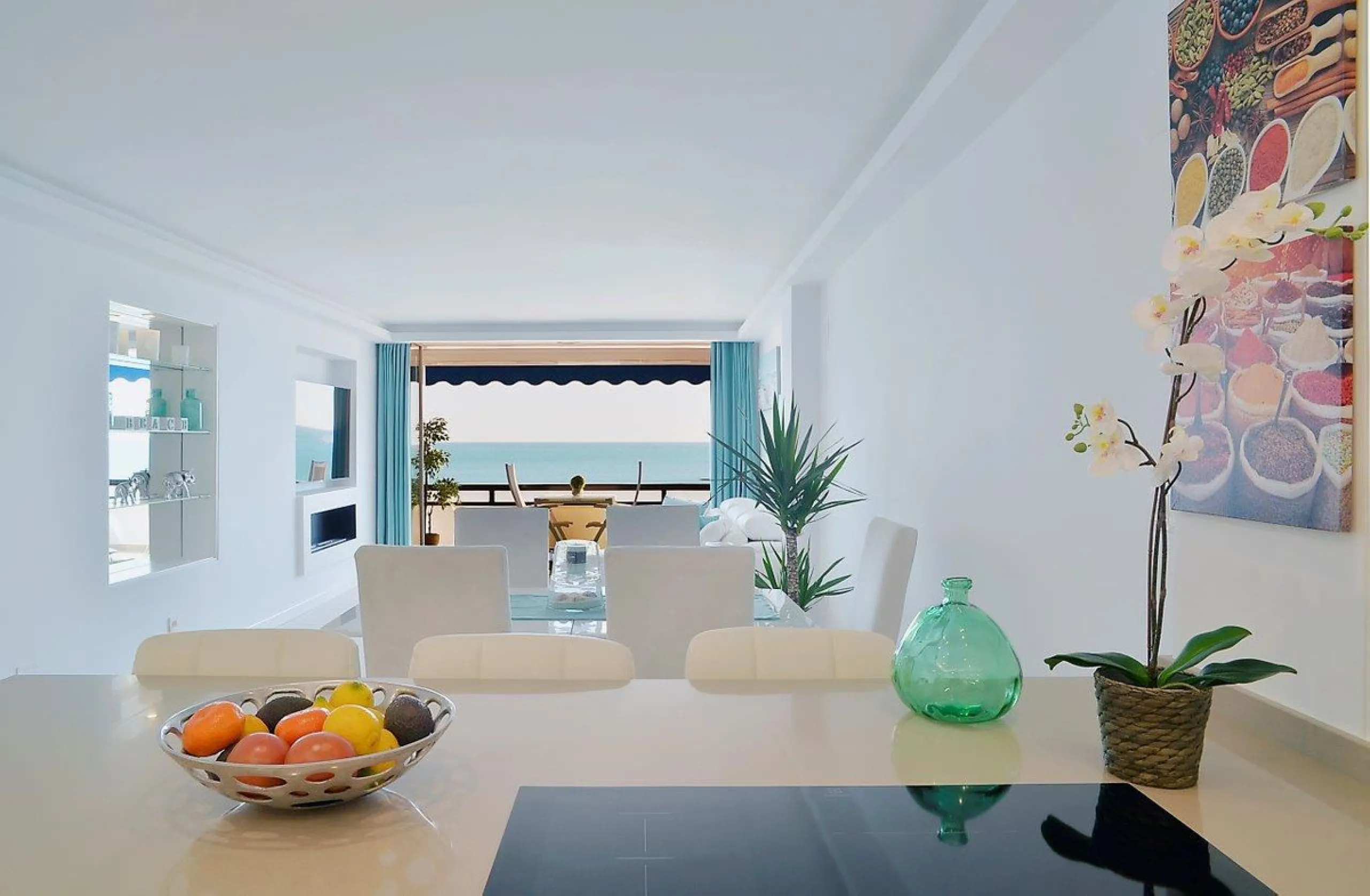 Apartment - Middle Floor Apartment в продаже в Fuengirola, Málaga. В доме 4 спален и 3 ванных комнат. Площадь дома 181 м²