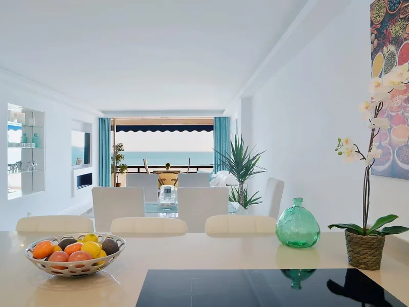 Apartment - Middle Floor Apartment в продаже в Fuengirola, Málaga. В доме 4 спален и 3 ванных комнат. Площадь дома 181 м²