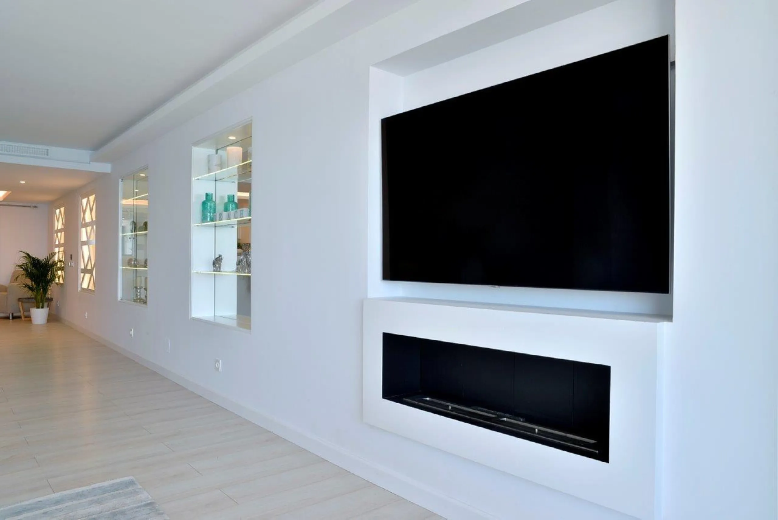 Apartment - Middle Floor Apartment в продаже в Fuengirola, Málaga. В доме 4 спален и 3 ванных комнат. Площадь дома 181 м²
