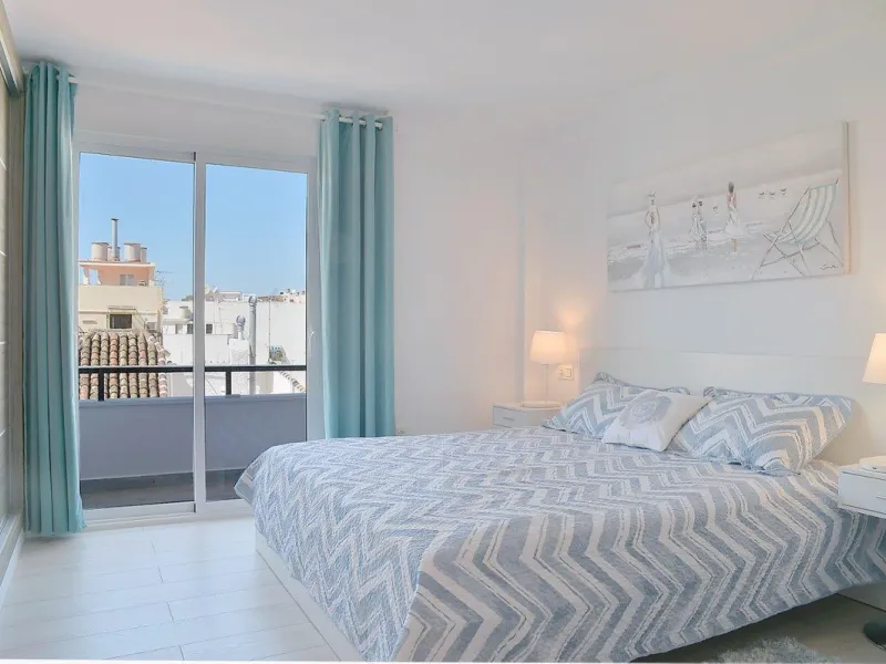 Apartment - Middle Floor Apartment в продаже в Fuengirola, Málaga. В доме 4 спален и 3 ванных комнат. Площадь дома 181 м²