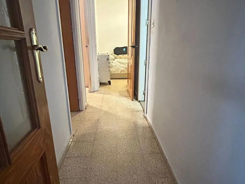 Apartment - Middle Floor Apartment в продаже в Estepona, Málaga. В доме 3 спален и 1 ванных комнат. Площадь дома 110 м²