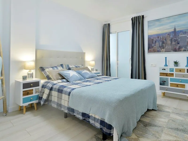 Apartment - Middle Floor Apartment в продаже в Fuengirola, Málaga. В доме 4 спален и 3 ванных комнат. Площадь дома 181 м²