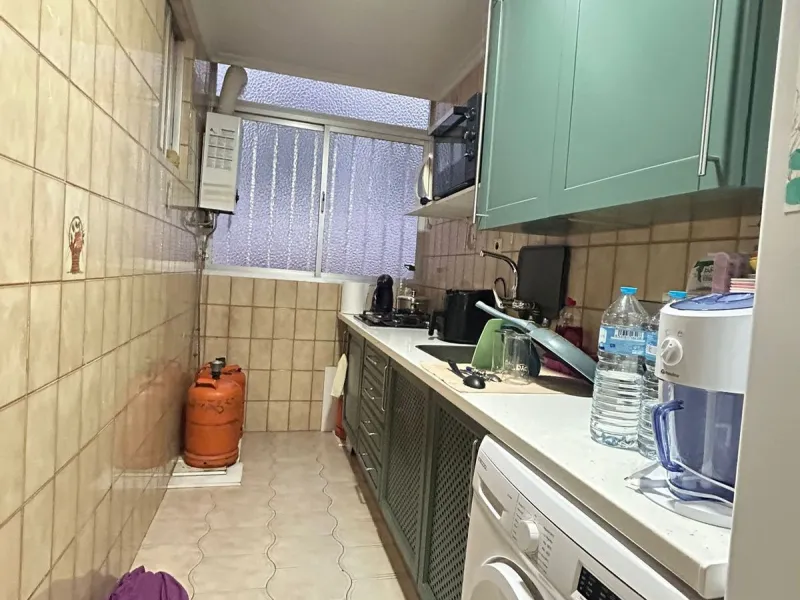 Apartment - Middle Floor Apartment в продаже в Estepona, Málaga. В доме 3 спален и 1 ванных комнат. Площадь дома 110 м²