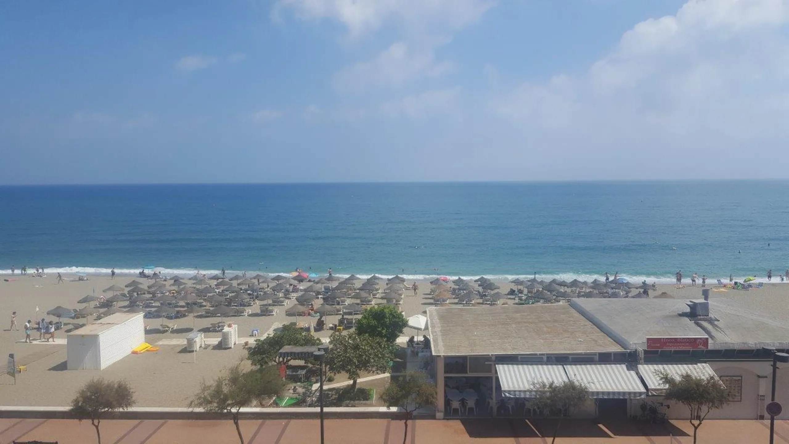 Apartment - Middle Floor Apartment в продаже в Fuengirola, Málaga. В доме 4 спален и 3 ванных комнат. Площадь дома 181 м²