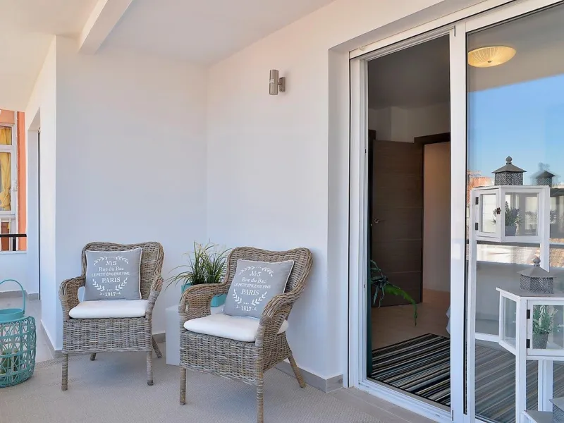 Apartment - Middle Floor Apartment в продаже в Fuengirola, Málaga. В доме 4 спален и 3 ванных комнат. Площадь дома 181 м²