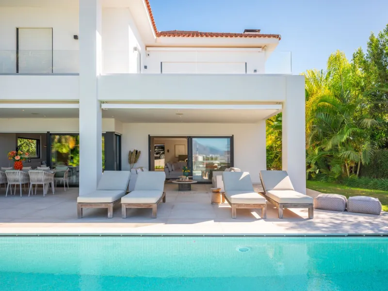 Stunning Contemporary Villa with Sea & Mountain Views