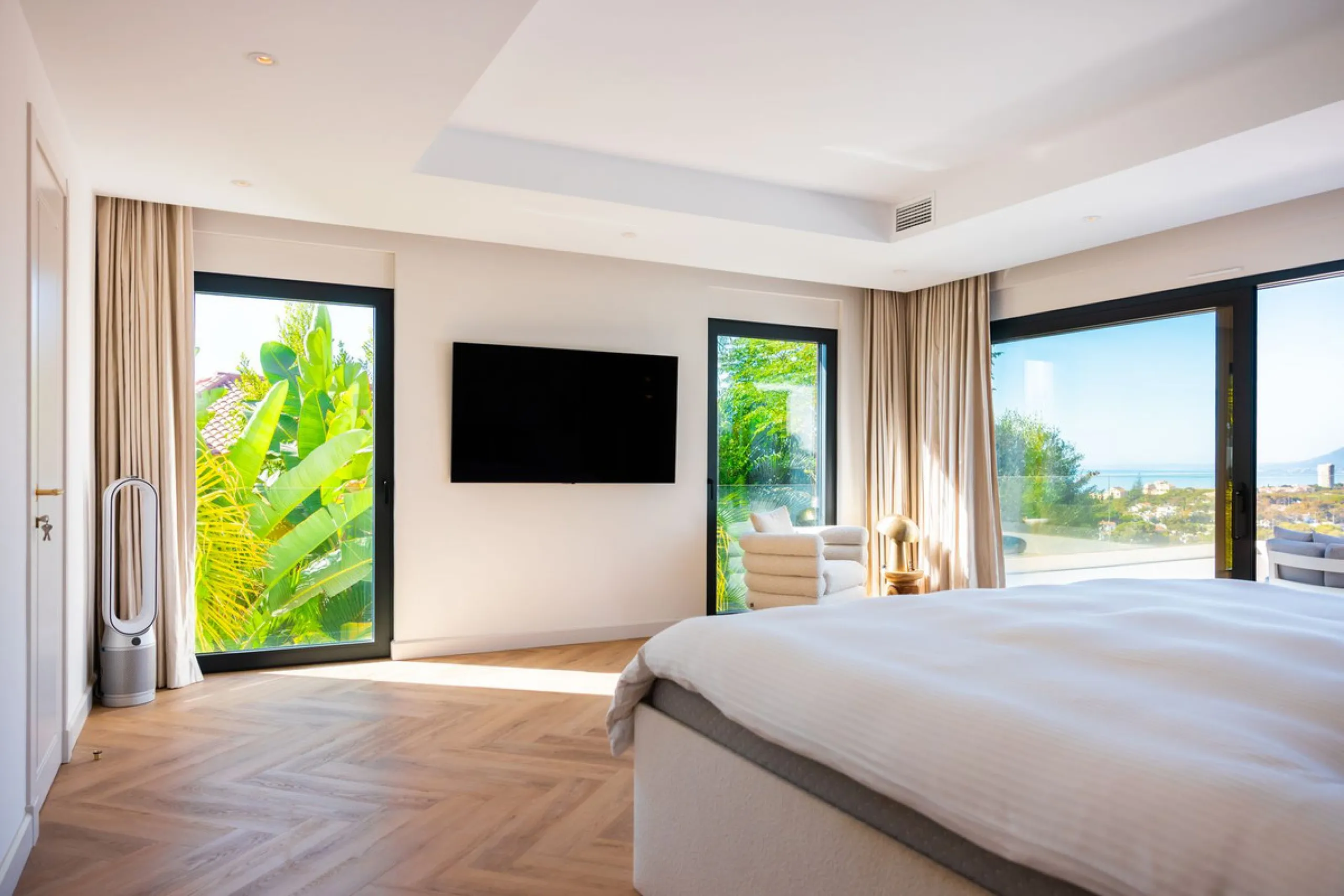 Stunning Contemporary Villa with Sea & Mountain Views