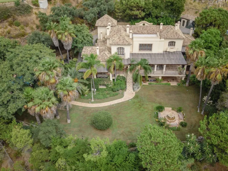 Timeless Andalusian Elegance in La Zagaleta