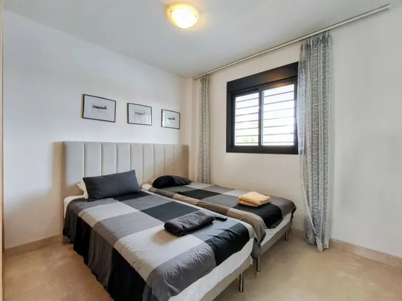 FABULOUS PANORAMIC SEAVIEWS AND FULLY REFORMED APARTMENT!!!   This immaculate and bright property comprises an entrance hall, a luxury fully fitted open plan kitchen, a lounge/dining room with patio doors leading to an amazing full apartment width terrace
