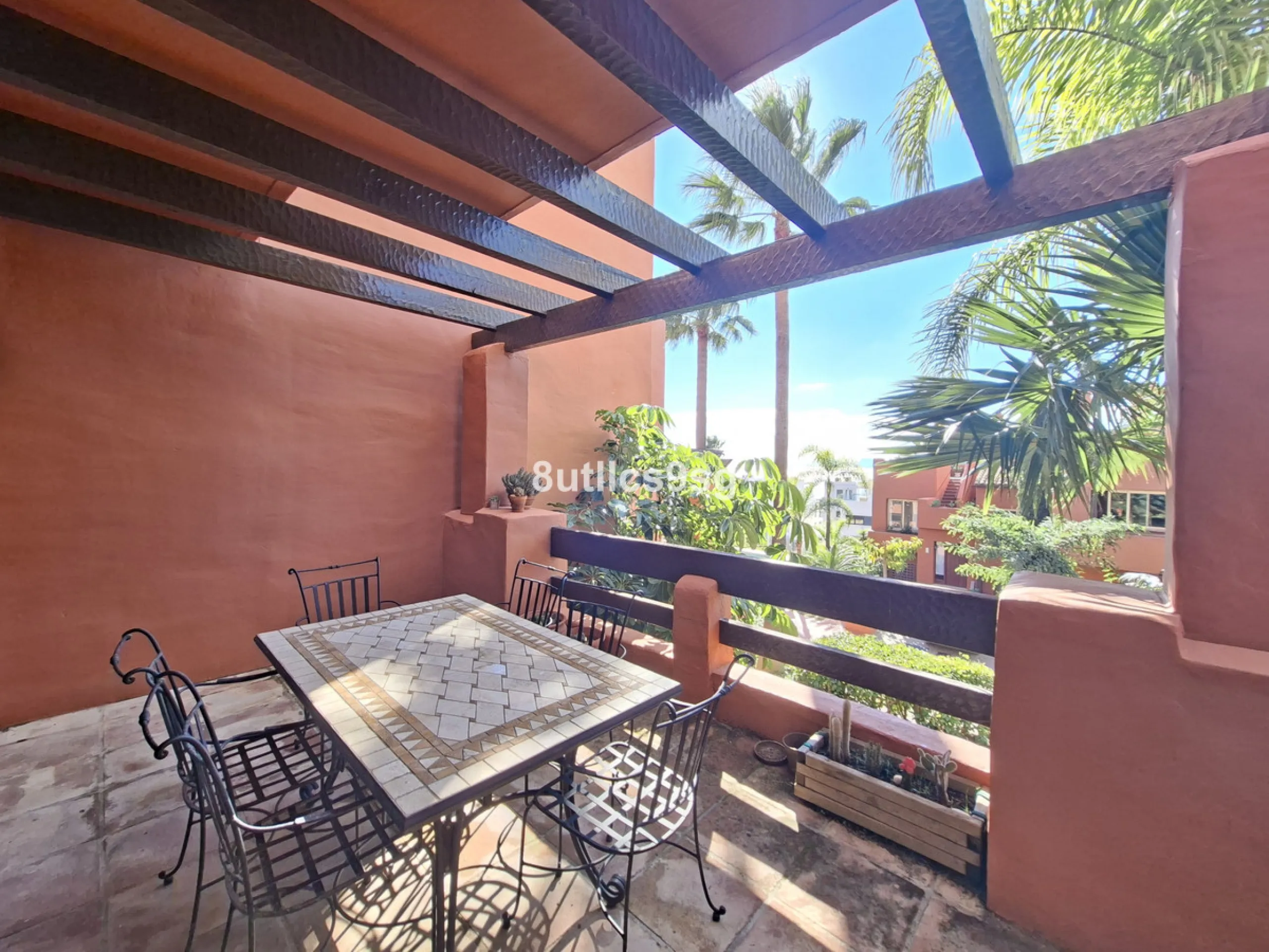 House - Townhouse в продаже в Manilva, Málaga. В доме 2 спален и 3 ванных комнат. Площадь дома 210 м²