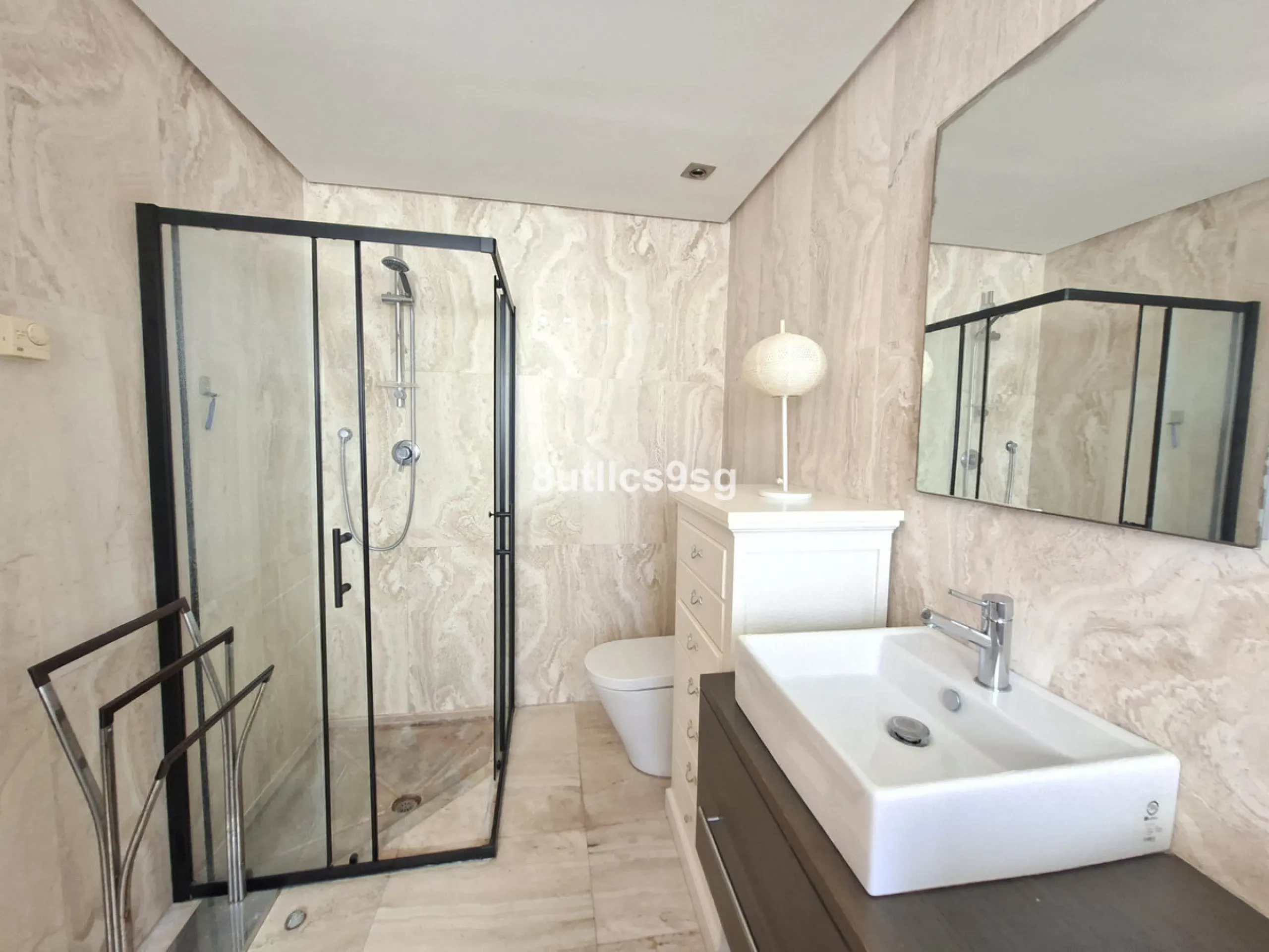 House - Townhouse в продаже в Manilva, Málaga. В доме 2 спален и 3 ванных комнат. Площадь дома 210 м²