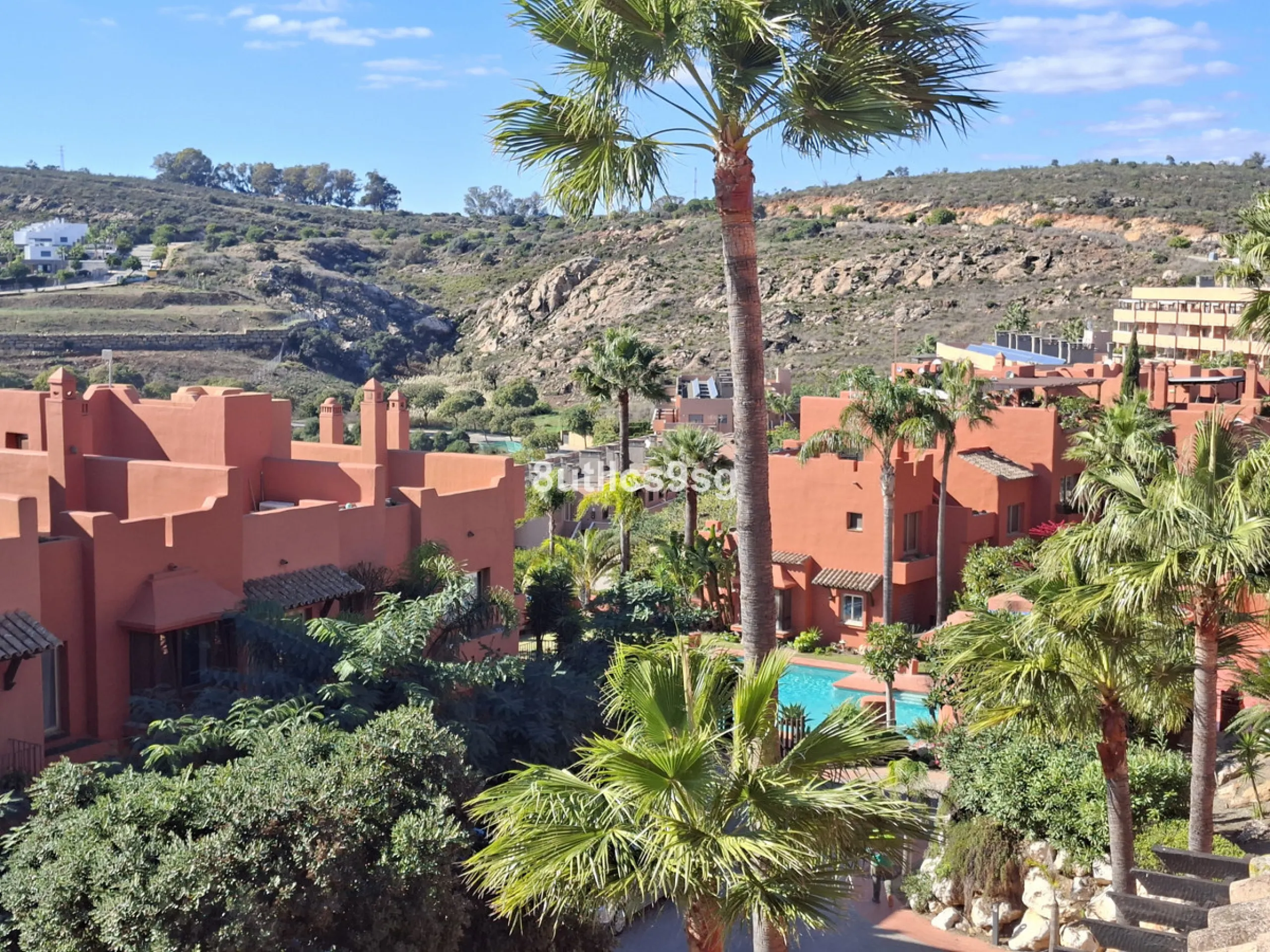 House - Townhouse в продаже в Manilva, Málaga. В доме 2 спален и 3 ванных комнат. Площадь дома 210 м²