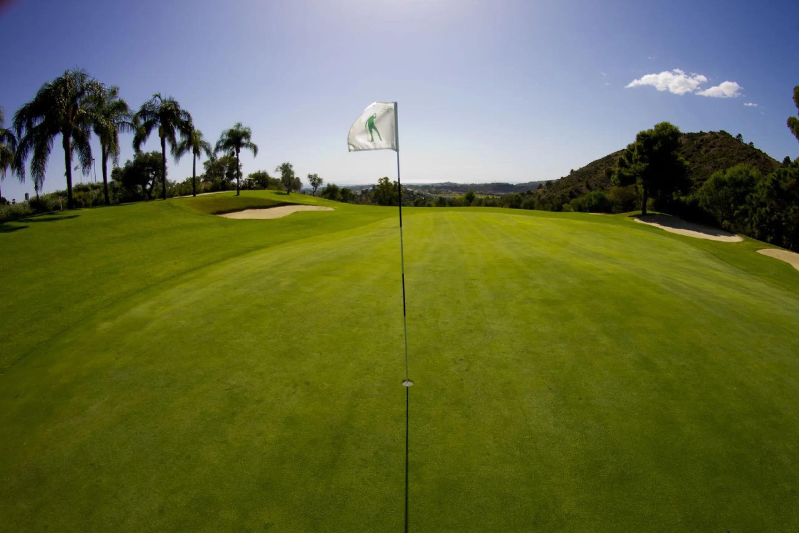 An opportunity to buy and build on one of the best FRONTLINE and last plots available in Los Arqueros Golf and Country Club.