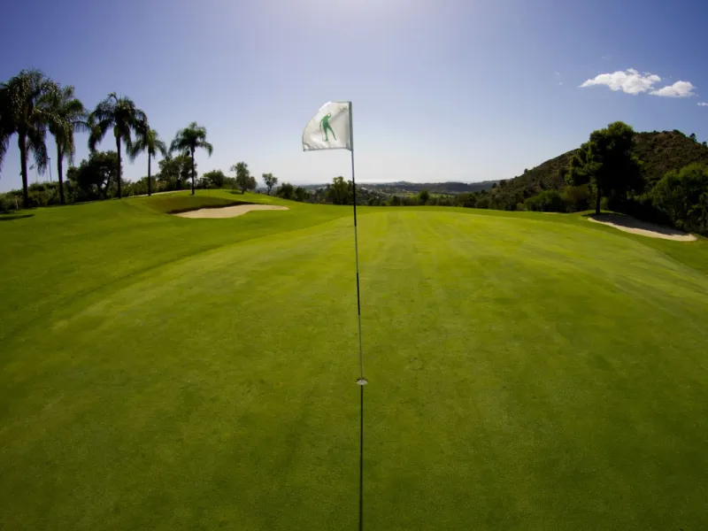 An opportunity to buy and build on one of the best FRONTLINE and last plots available in Los Arqueros Golf and Country Club.